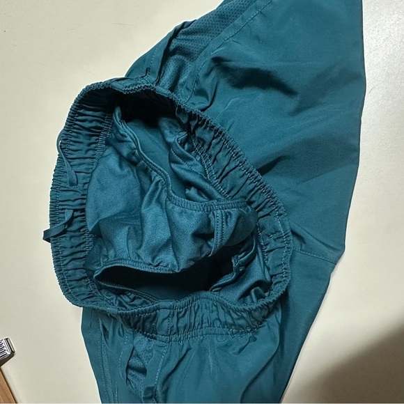 Nike Dri Fit Womens Green Tempo Running Shorts Size XS Athletic - Picture 5 of 8